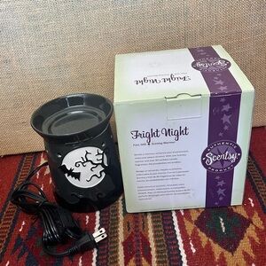 🤿New SCENTSY Fright Night Bat Tree Wax Warmer/ Full Size/ Halloween décor